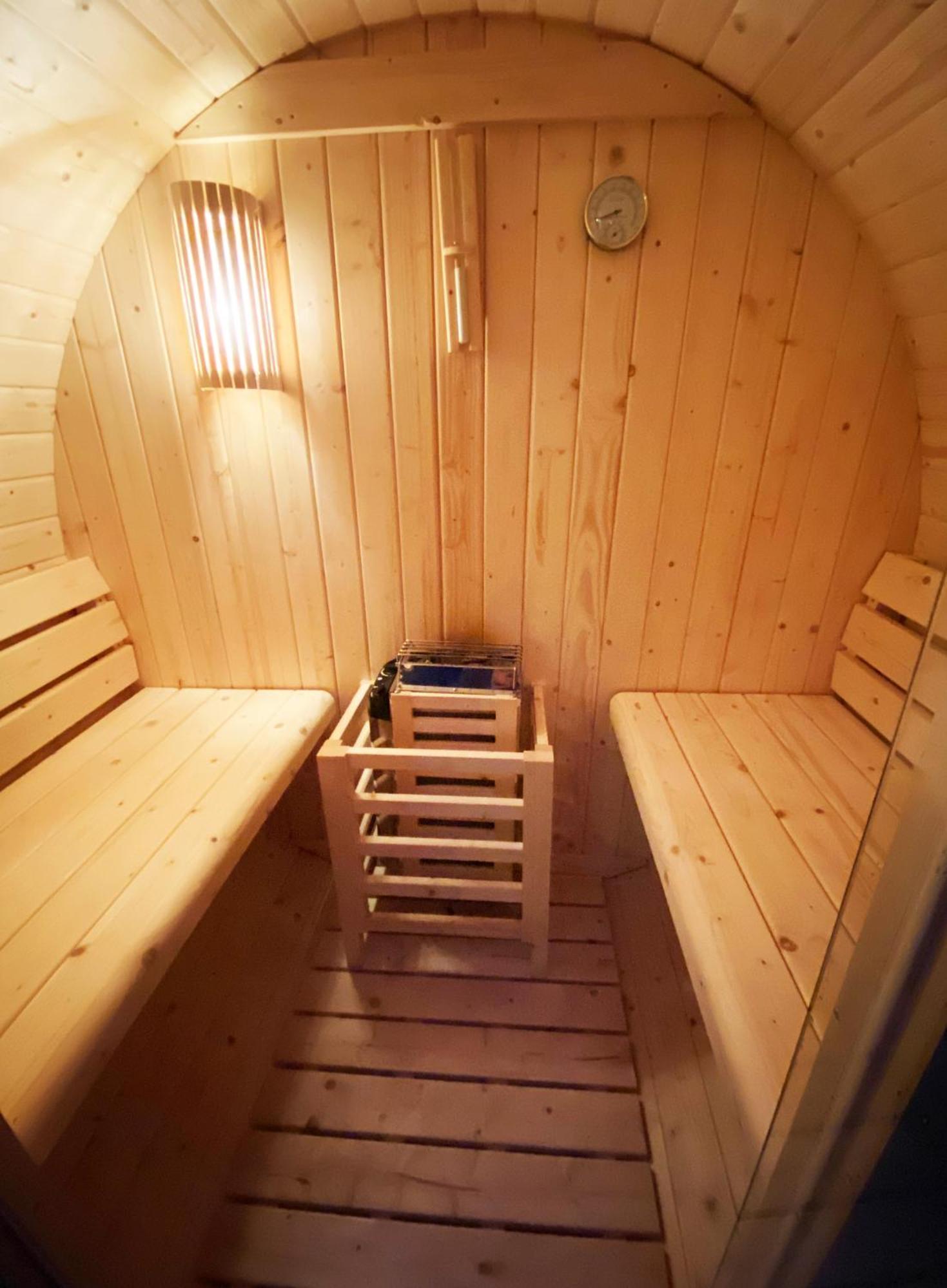 Ferien Im Wangerland Ferienwohnung Leuchtturm Minsen Schillig Hund Pool Sauna Norderaltendeich エクステリア 写真