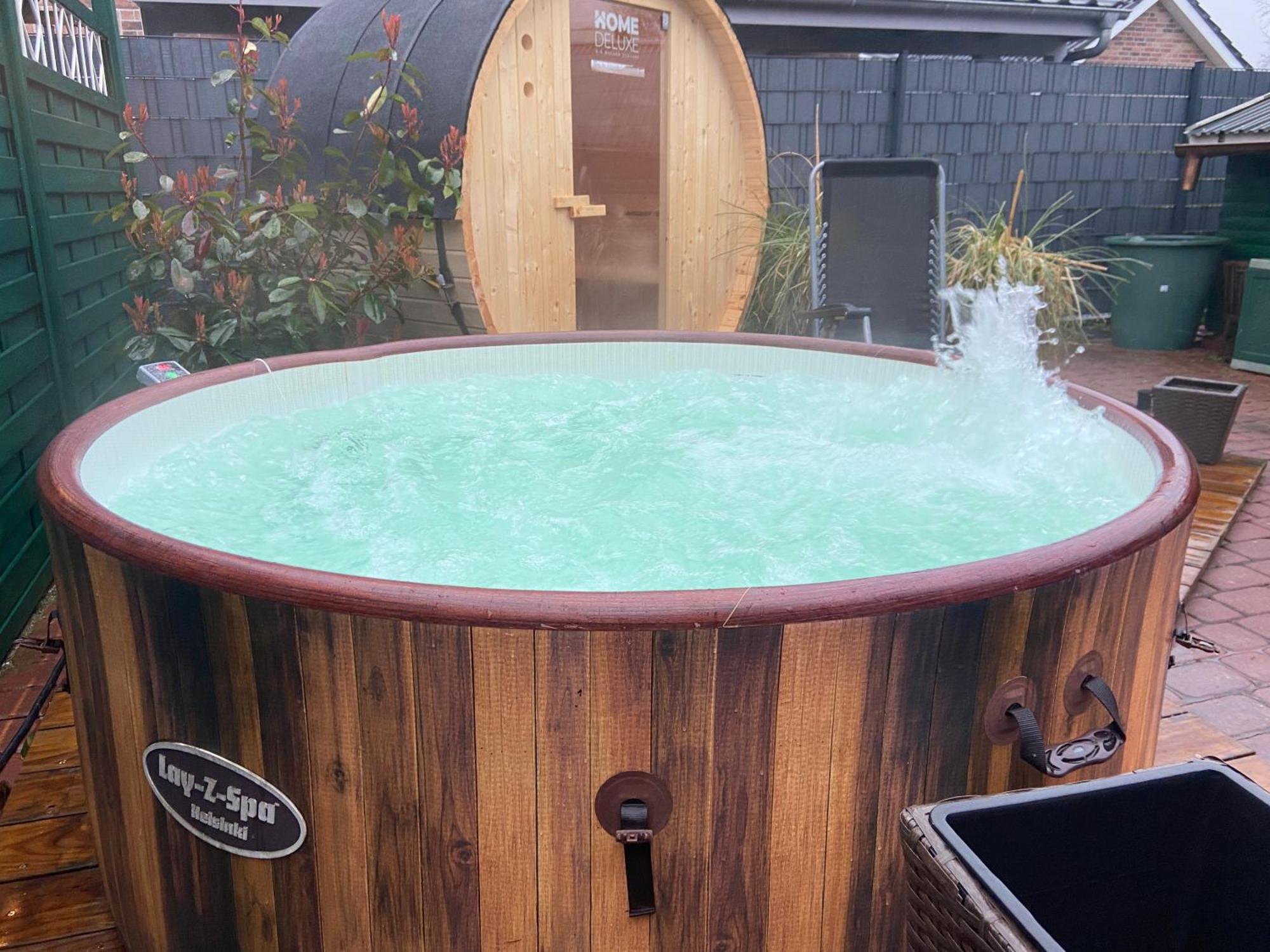 Ferien Im Wangerland Ferienwohnung Leuchtturm Minsen Schillig Hund Pool Sauna Norderaltendeich エクステリア 写真
